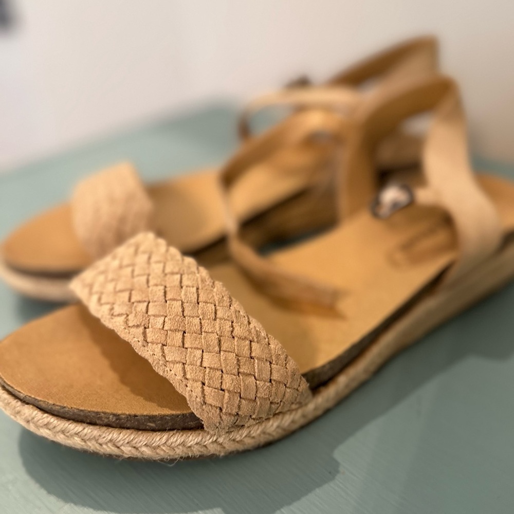 Womens Lucky Brand Espadrille sandals